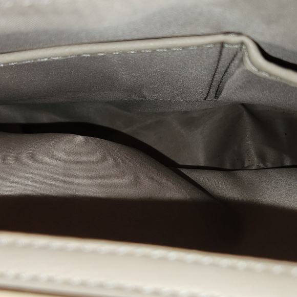 Vieta Purse - Picture 5 of 7